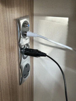 Falcon Combo 4G Outdoor Antenna / Router -CampGearHub 6633022 fa160 4 2 3 1000